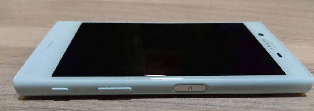 xperia-x-compact-3.jpg